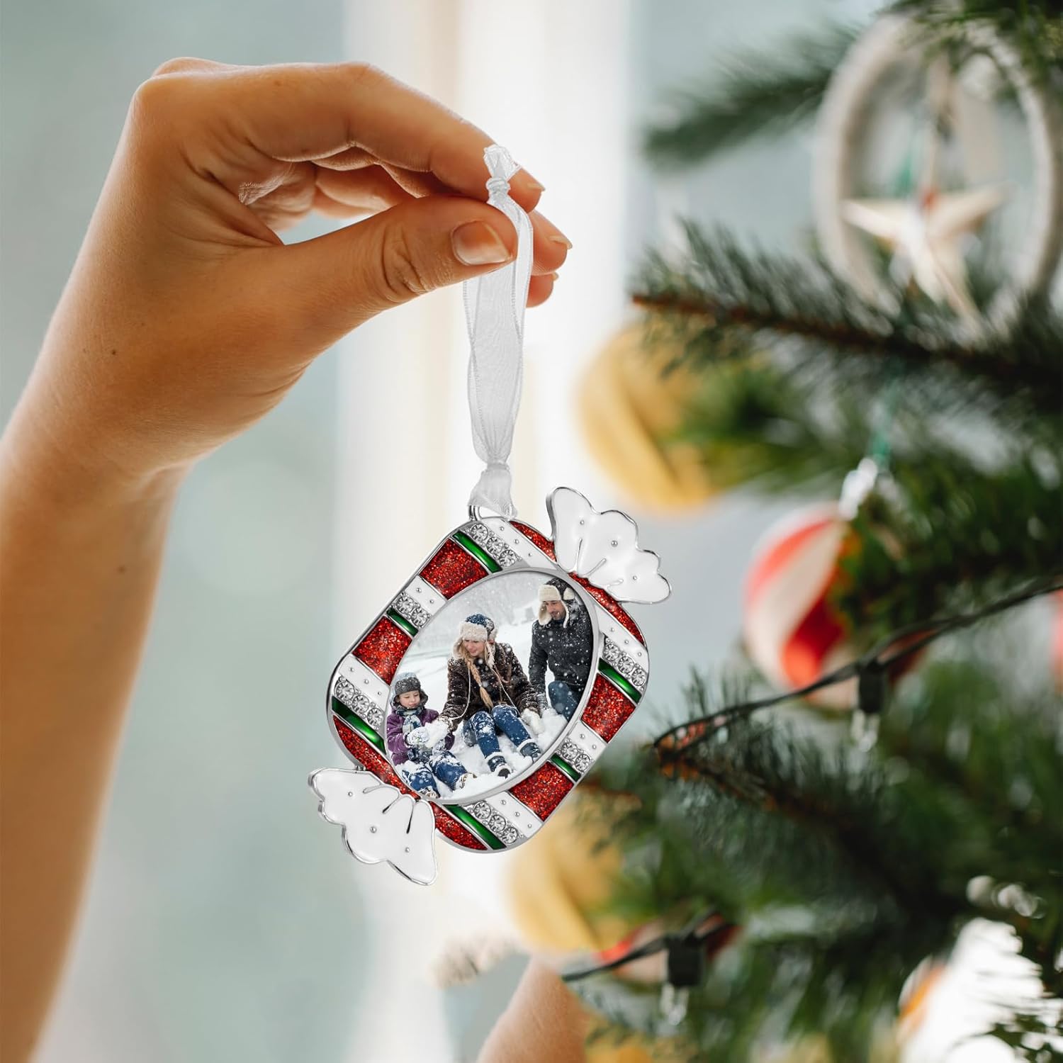 2024 Christmas Tree Ornaments 3 Piece Picture Frame Hanging Ornament Decorative Holiday Keepsake Gift Pendant with 2.5” Photo Insert for Picture of Pets,Family (Lollipop, Heart, Candy)
