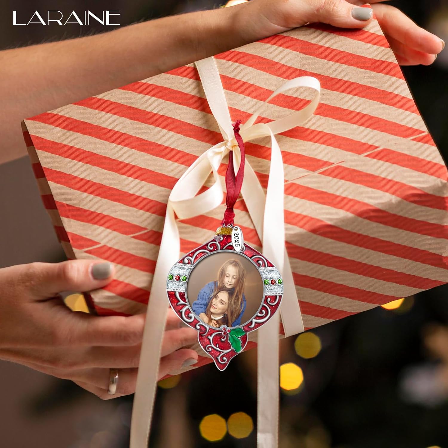 Laraine Christmas Tree Ornaments – Onion Shaped Decorative Hanging 2025 Holiday Keepsake Gift Pendant with 2” Photo Frame Insert for Picture (Red&Silver, 3 Pieces (2025))